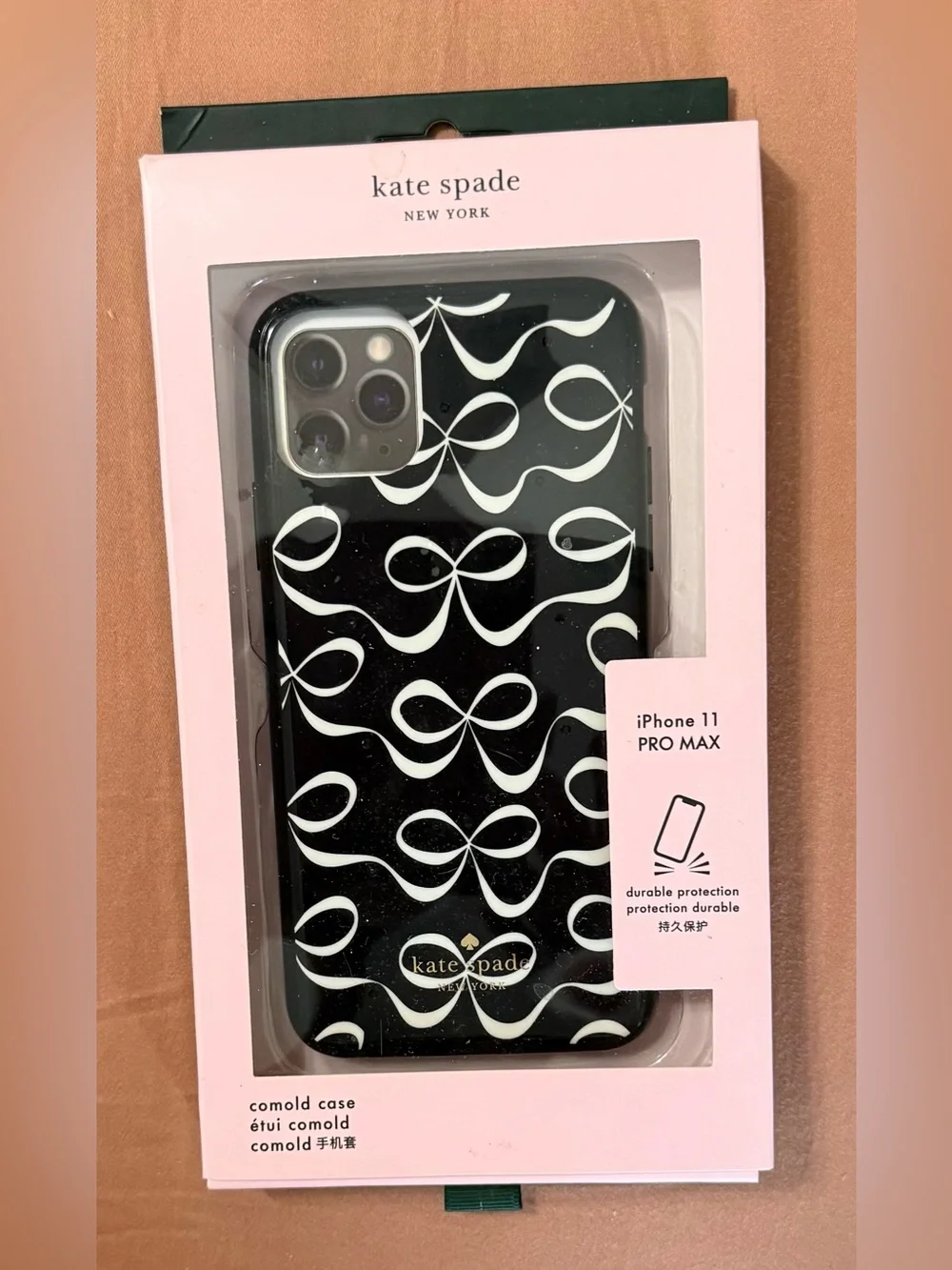 NIB kate spade Black and White Bow Pattern iPhone 11 Pro Max Case